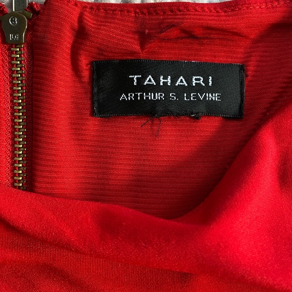 Tahari Red Dress, size 8. Pre-loved. - Picture 2 of 7